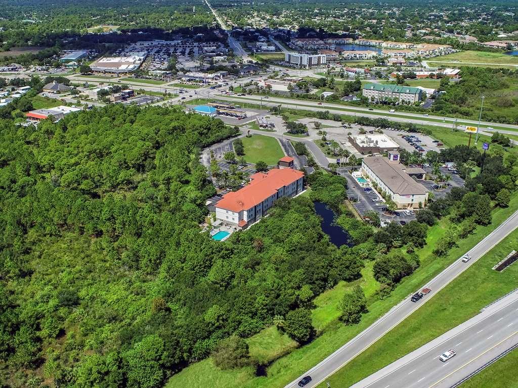 Comfort Inn & Suites Port Charlotte-Punta Gorda Ανέσεις φωτογραφία