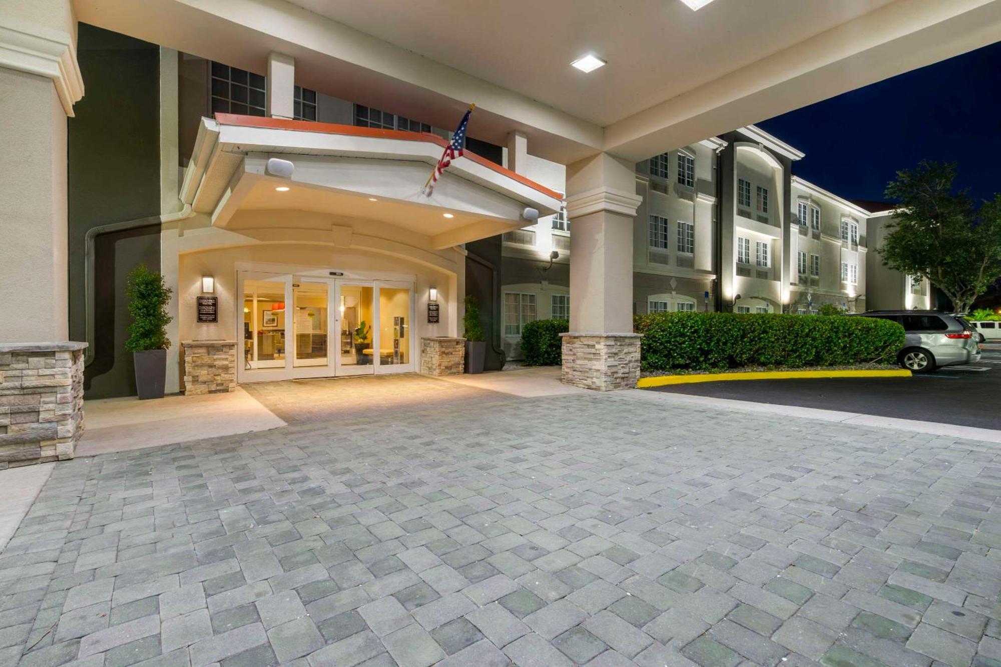 Comfort Inn & Suites Port Charlotte-Punta Gorda Εξωτερικό φωτογραφία